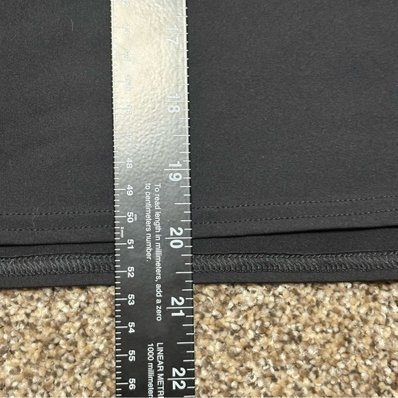 Gymshark Women’s Muscle Tank - Picture 5 of 9